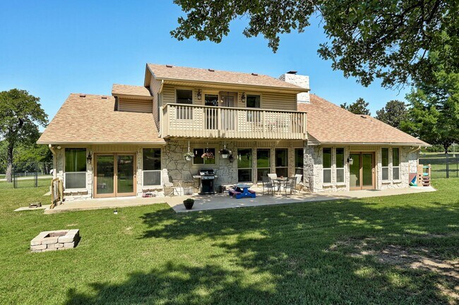 Building Photo - 7808 Forest Ln