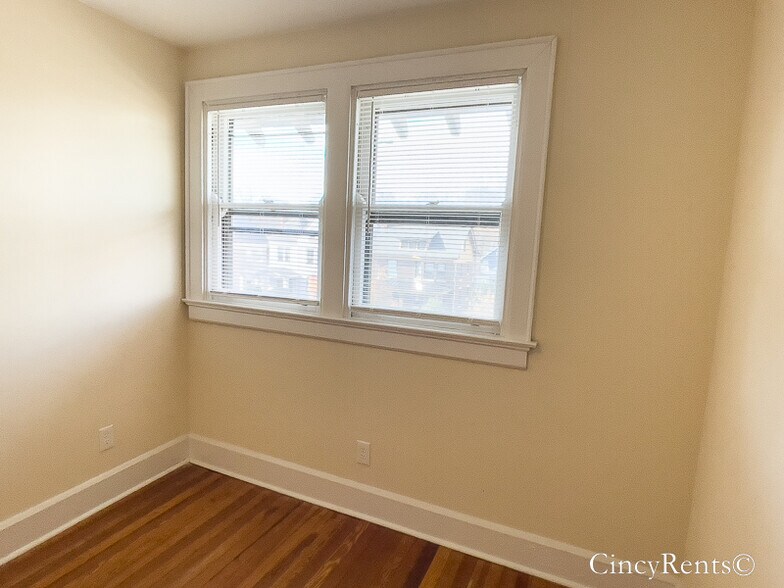 Building Photo - 3538 Burch Ave