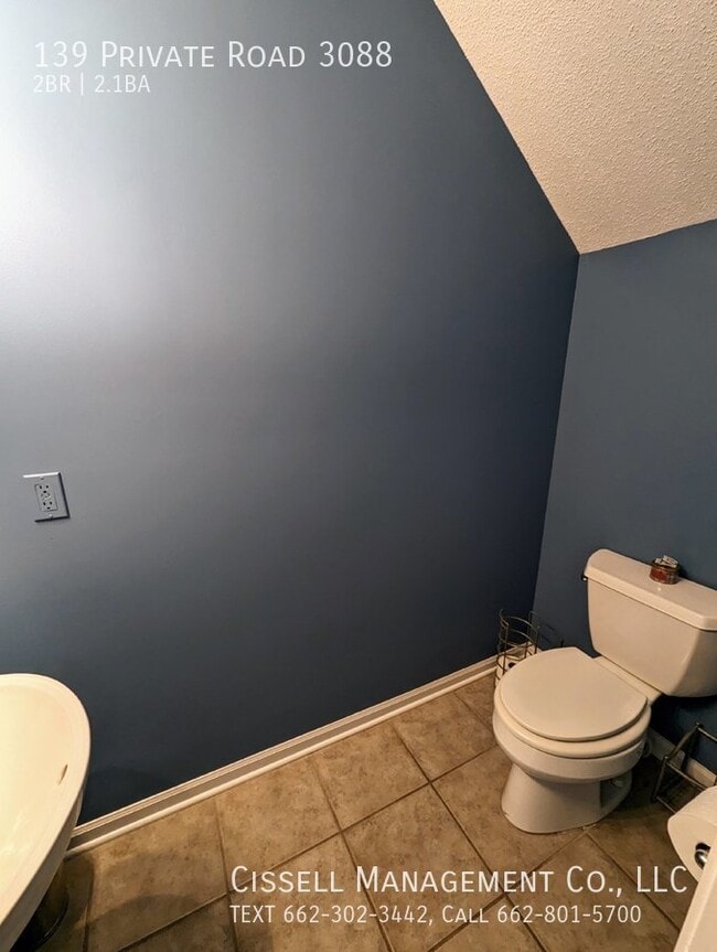 Building Photo - 139 Private Road 3088