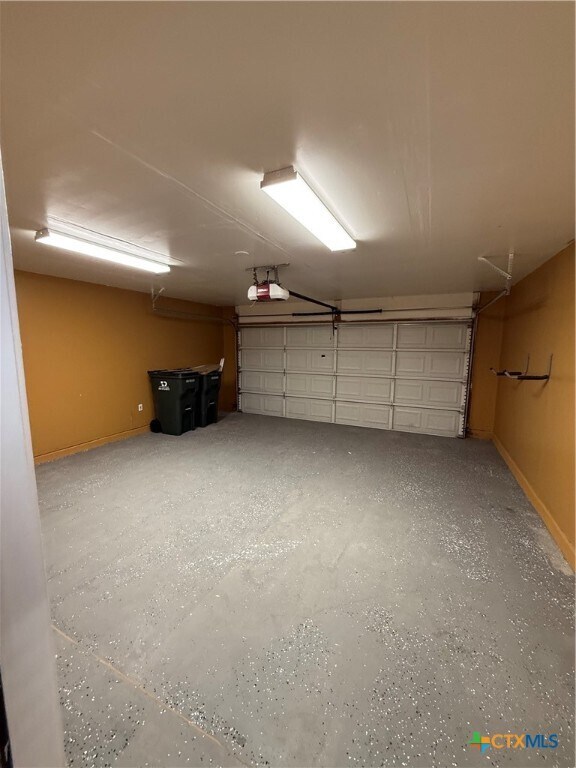 Building Photo - 109 Sydney's Way