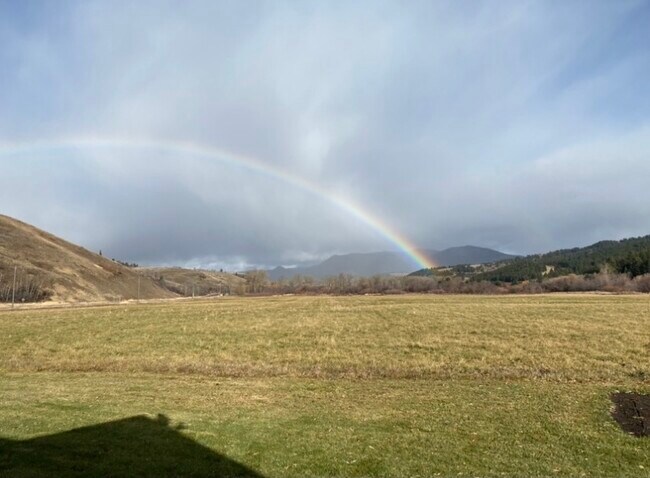 Building Photo - 6800 Bridger Canyon Dr