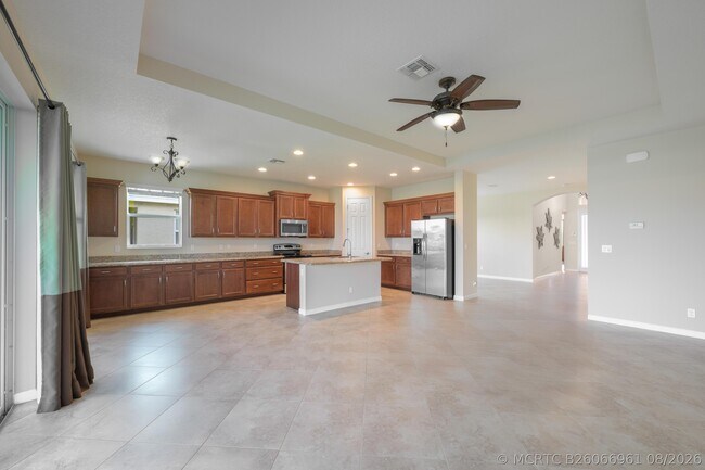 Building Photo - 11263 SW Barton Way