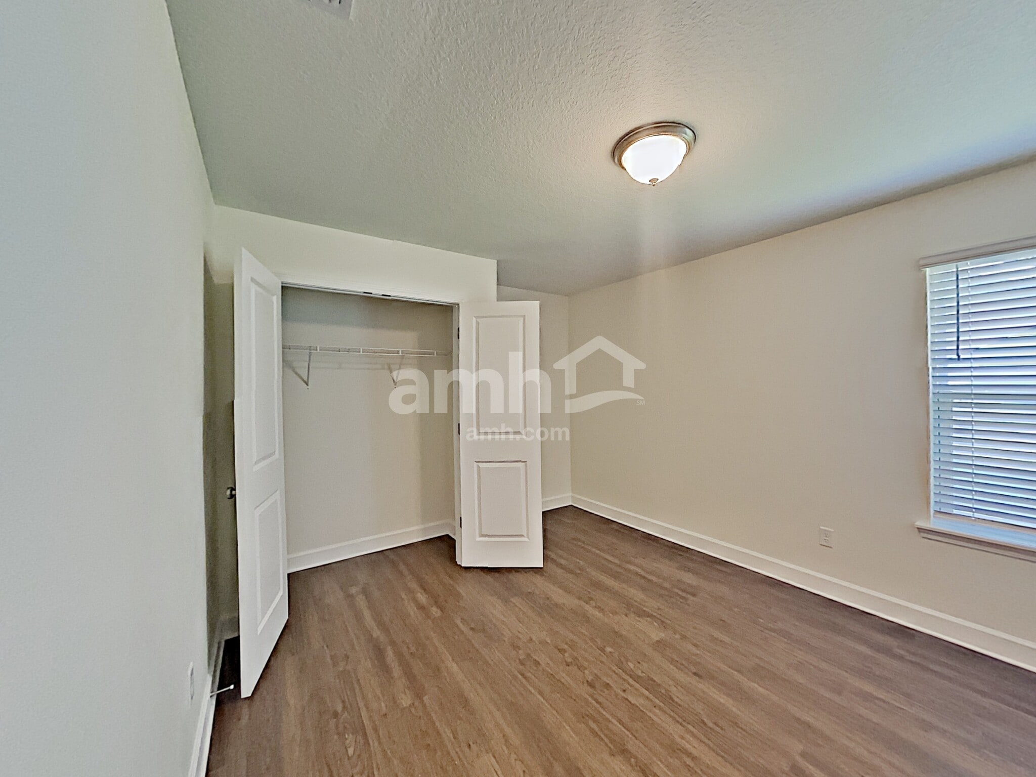 Building Photo - 3007 Creek Village Ln