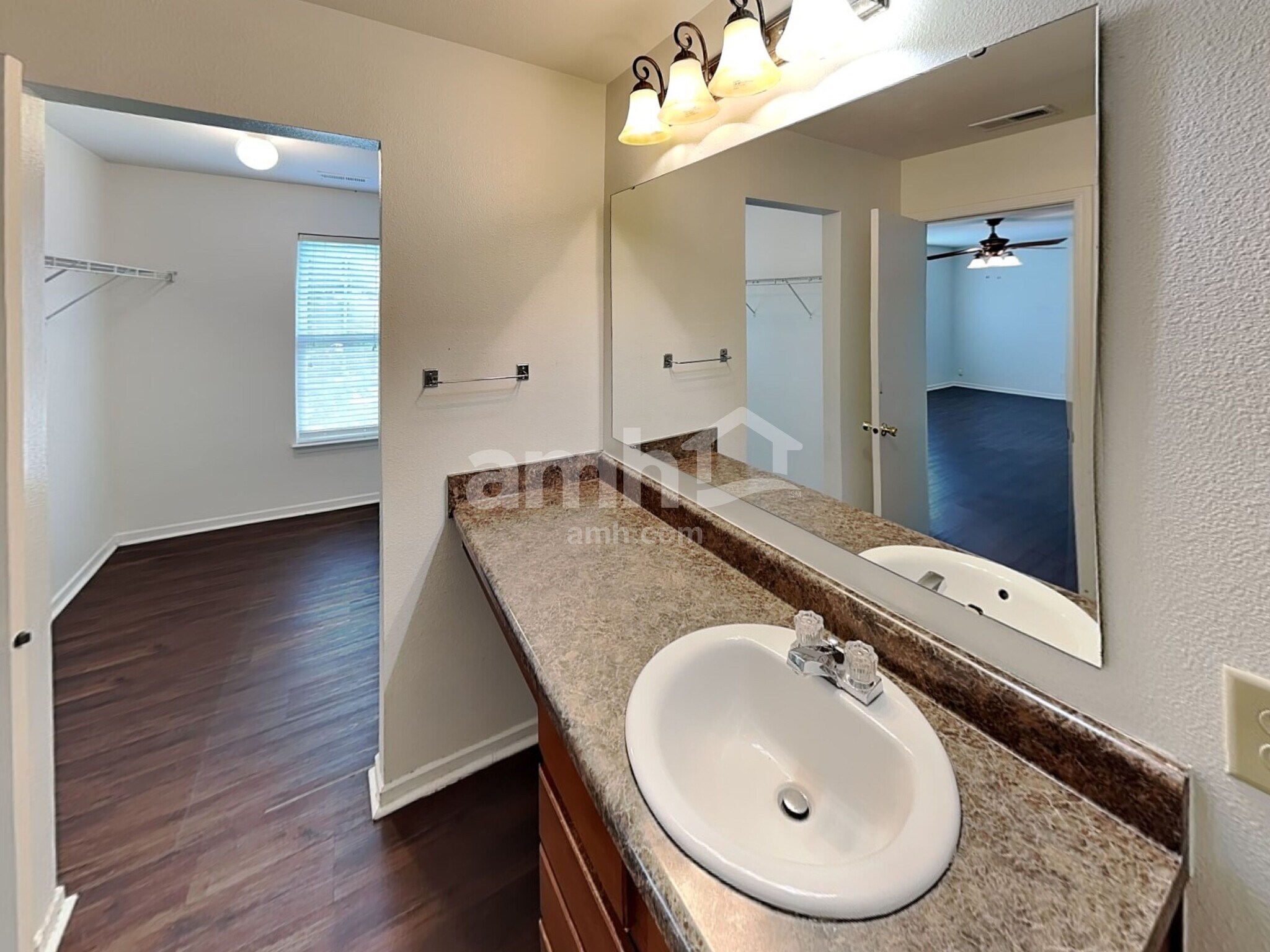 Building Photo - 1113 Swearngan Ridge Ct