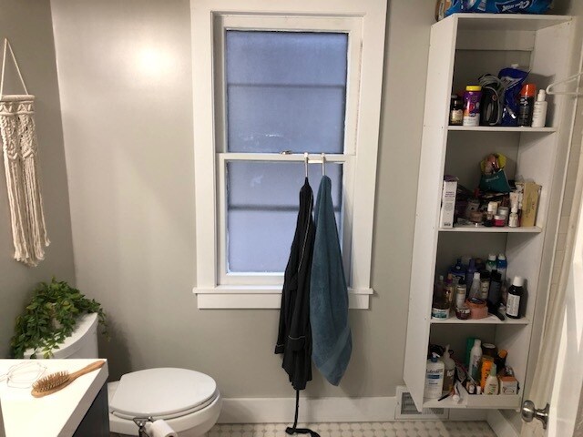 Building Photo - 171 Blaine Ave