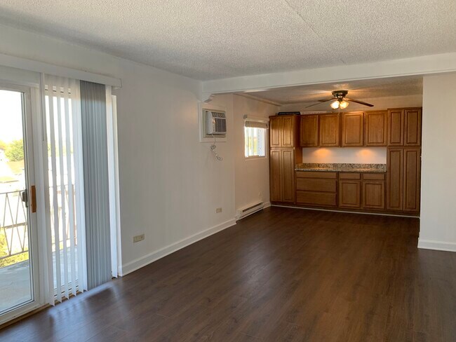 Building Photo - 7443 Washington St