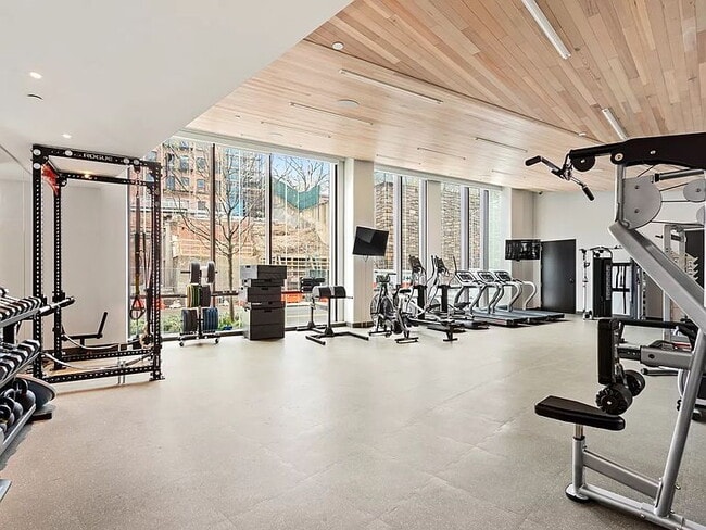 Building Photo - 130 Furman St