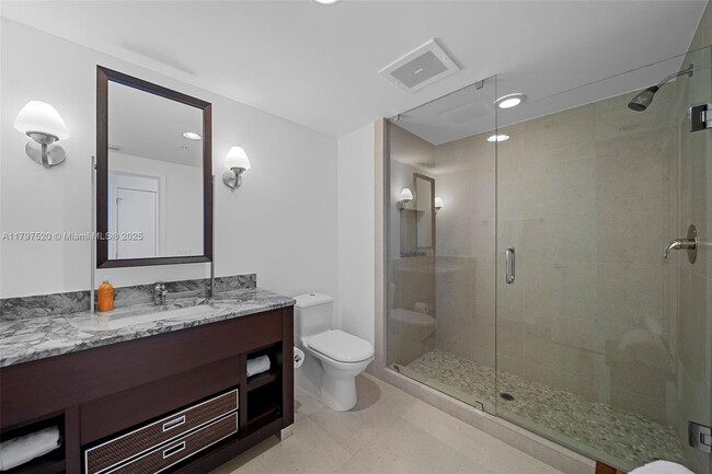 Building Photo - 6899 Collins Ave