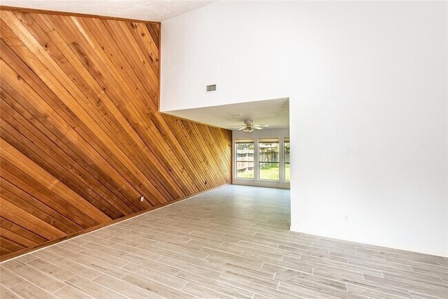 Building Photo - 1518 Durfey Ln