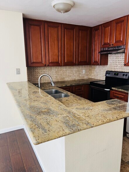 Building Photo - 3550 Ruffin Rd