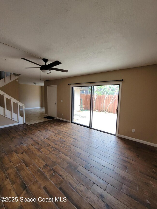 Building Photo - 2313 Vista Oaks Cir NE