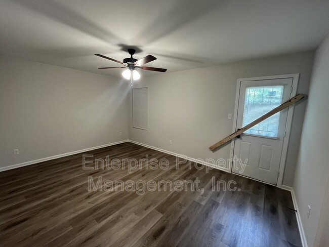 Building Photo - 4503 Suncrest Dr
