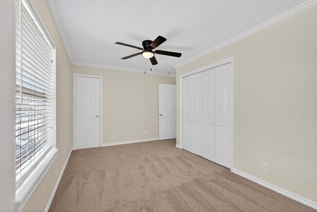 Building Photo - 1221 Cedar Post Ln