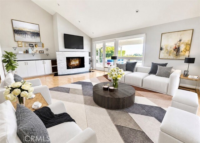 Building Photo - 16972 Oak View Dr