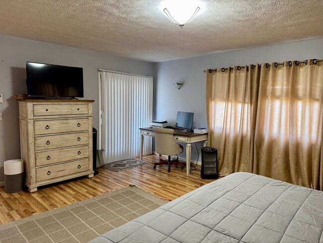 Building Photo - Spacious Two-Story Home in Blacksburg