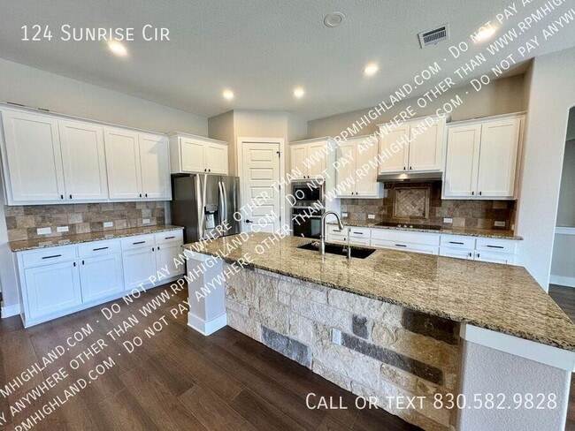 Building Photo - 124 Sunrise Cir