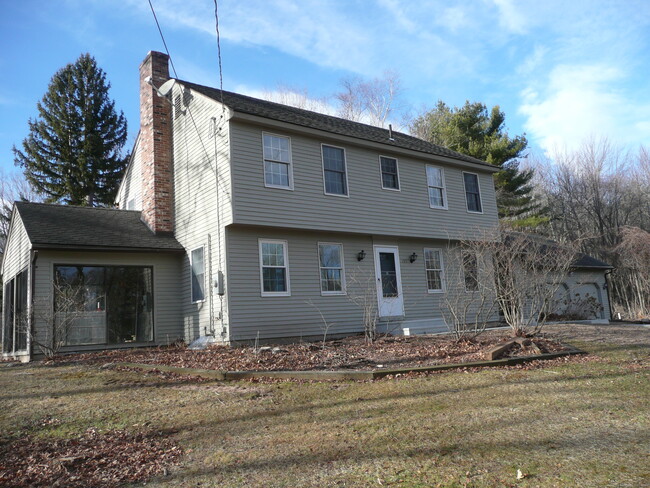 Building Photo - 195 Bushy Hill Rd