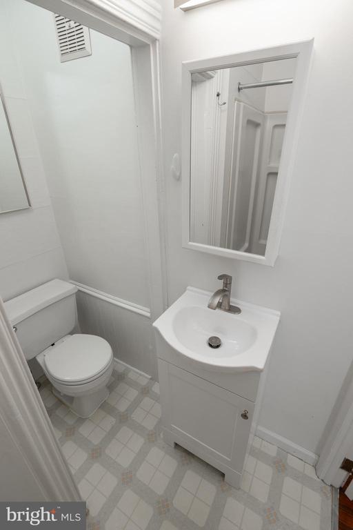 Building Photo - 932 N 5th St