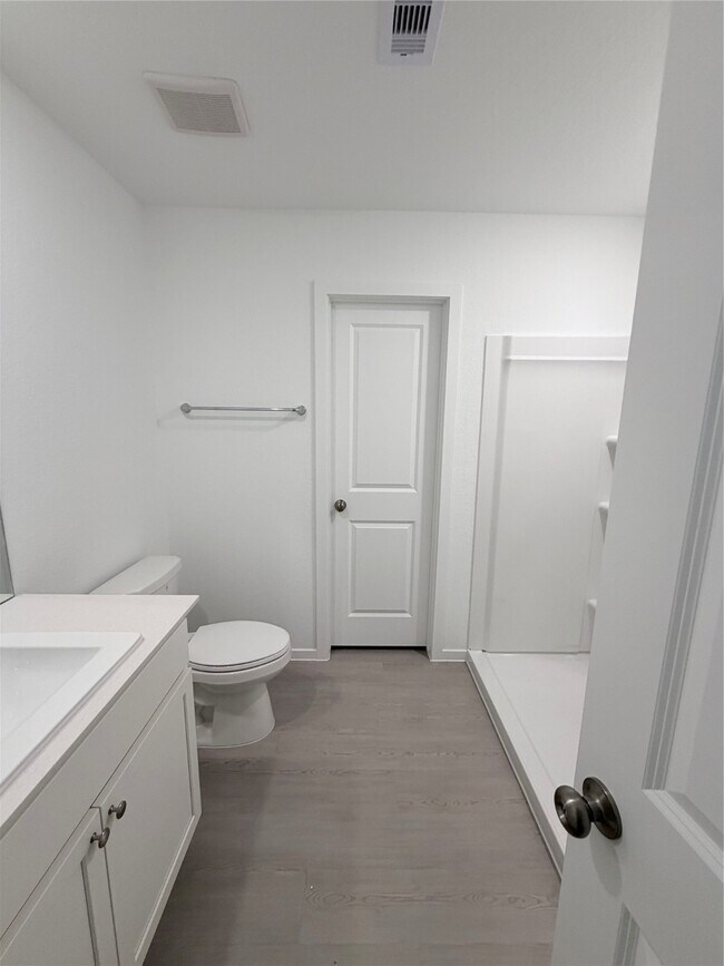 Building Photo - 18712 Loom Dr