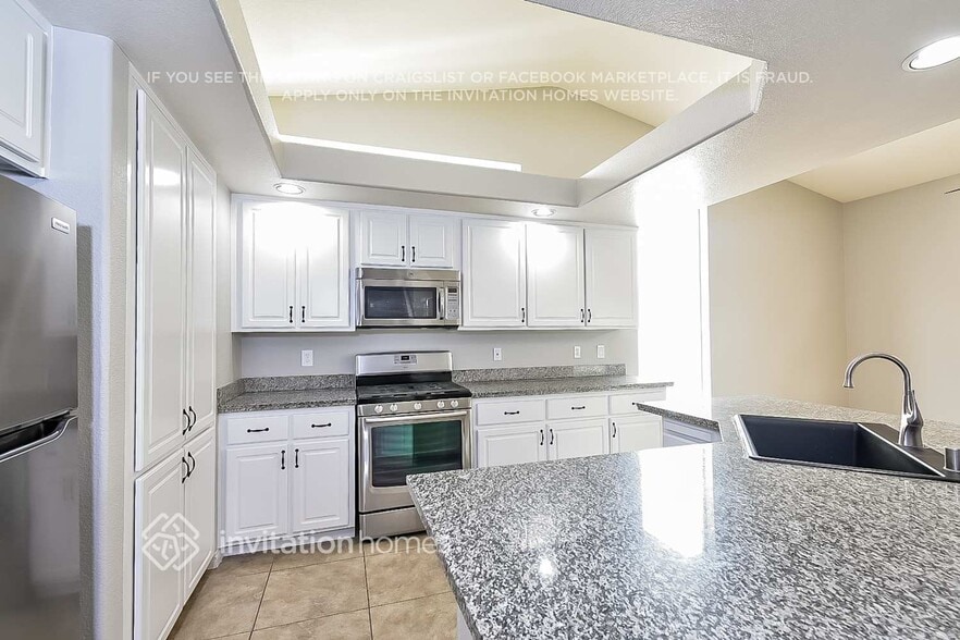 Building Photo - 8764 Country View Ave