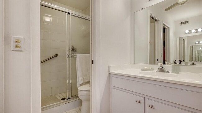 Building Photo - 1621 Clower Creek Dr