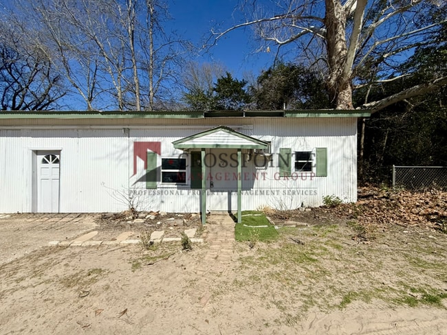 Building Photo - Now Available: 2 Bedroom, 1 Bath Home in Tyler, TX!