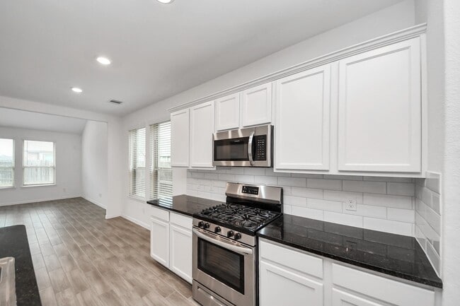 Building Photo - 7214 Cordgrass Prairie Ln