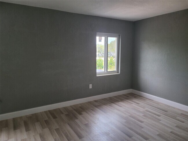 Building Photo - 2775 NW 194th Terrace