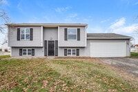 Building Photo - 4475 Charlotte Rd