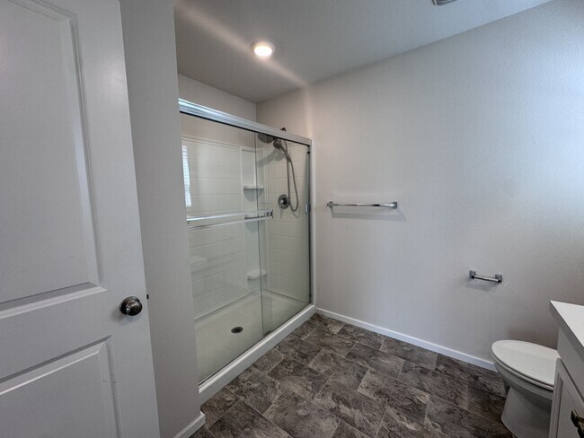 Building Photo - 896 N 18th Ave