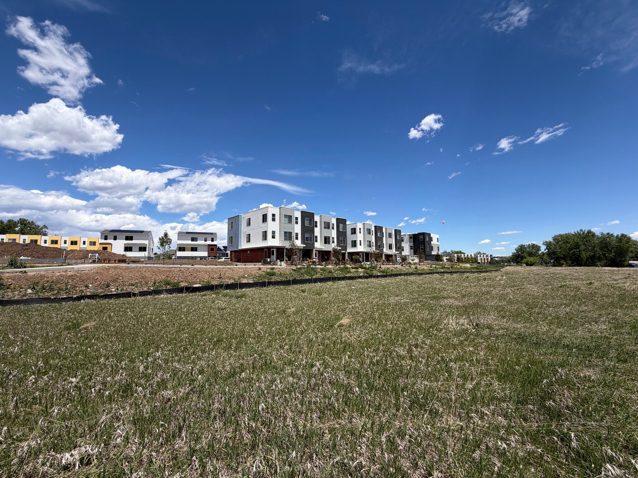 Building Photo - 15275 W 68th Pl