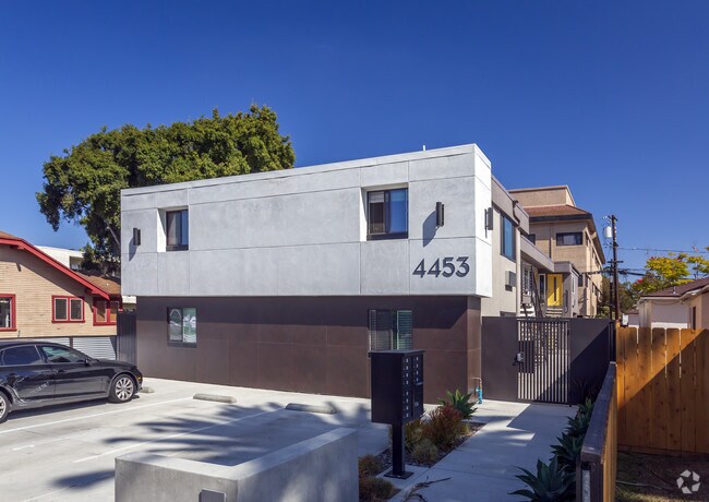 Building Photo - 4453 North Ave