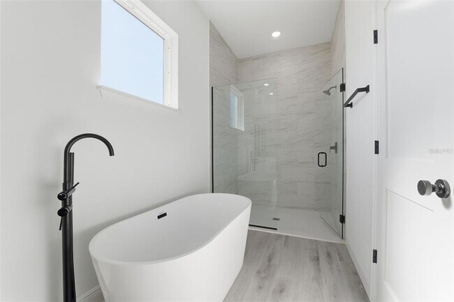 Building Photo - 4473 SW 168th Ln