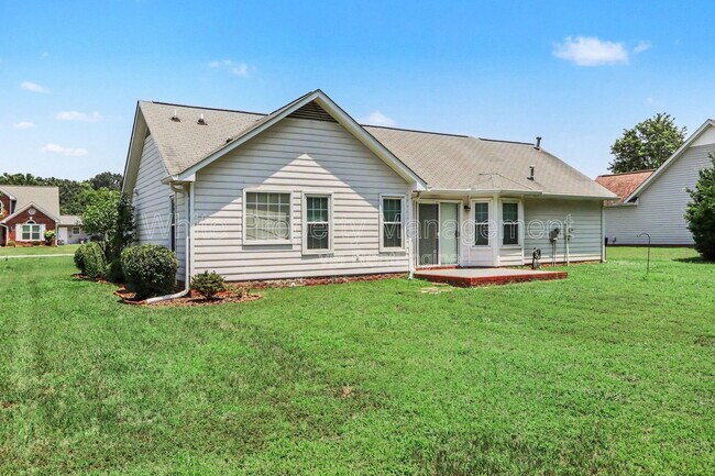 Building Photo - 4609 Falcon Chase Dr SW