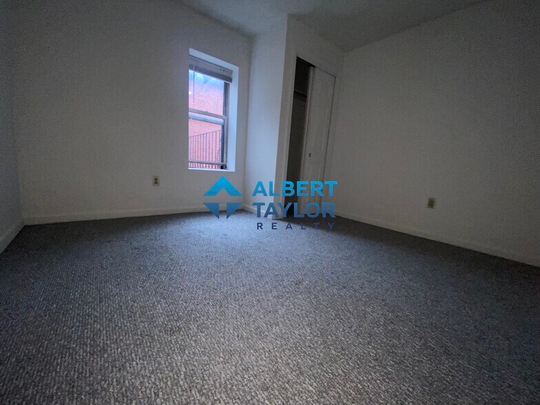 Building Photo - 22 Saint Cyprians Pl