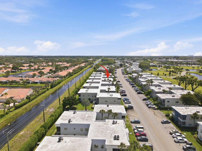 Building Photo - 226 Normandy Ln