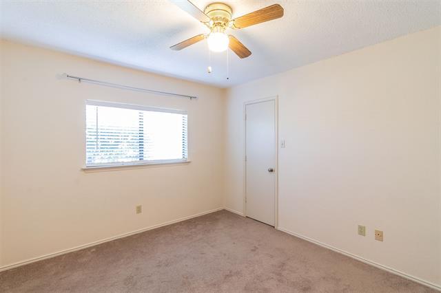 Building Photo - 10000 Bugle Dr