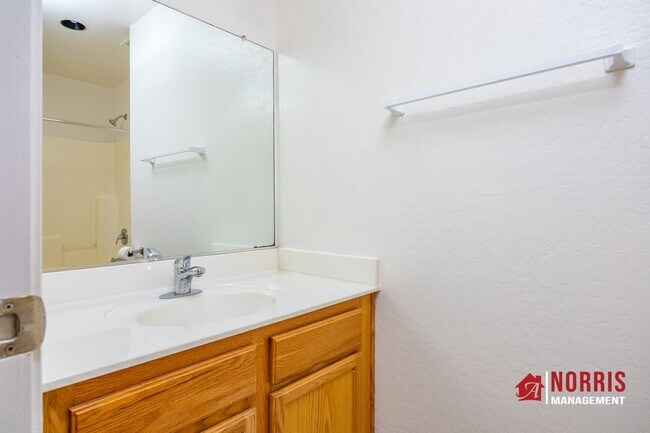 Building Photo - Spacious Home in Magic Ranch in Florence