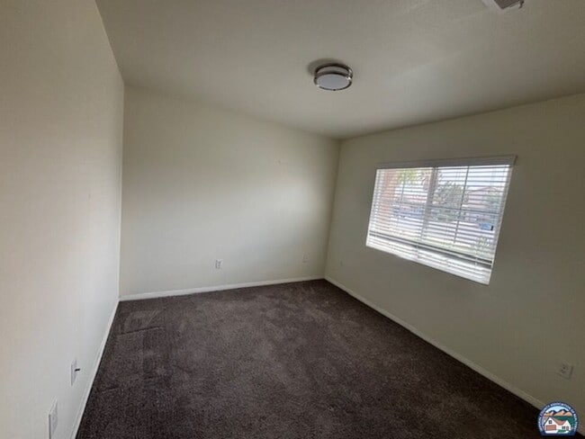 Building Photo - 1073 SPUD Moreno St
