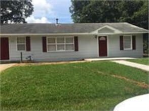 Building Photo - 805 Pamela Dr