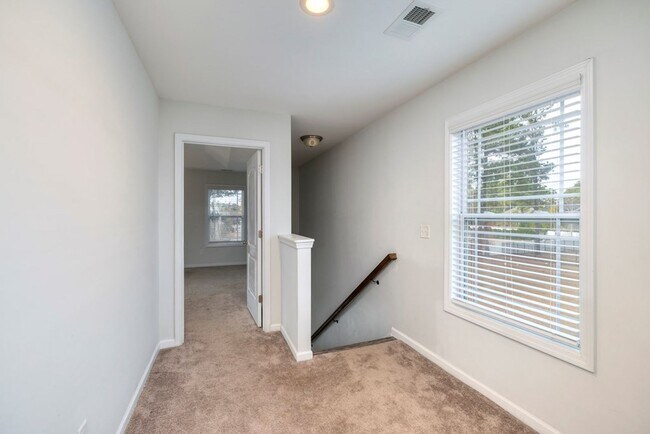 Building Photo - Beautiful home in popular Heritage Bay - F...