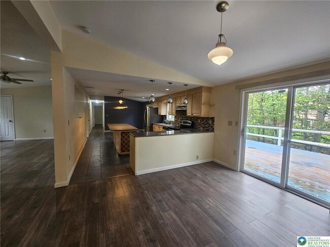 Building Photo - 9733 Cardinal Ln