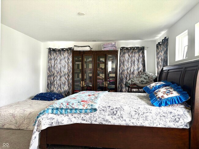 Building Photo - 6120 Medina Spirit Dr