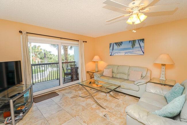 Building Photo - 95 Dondanville Rd