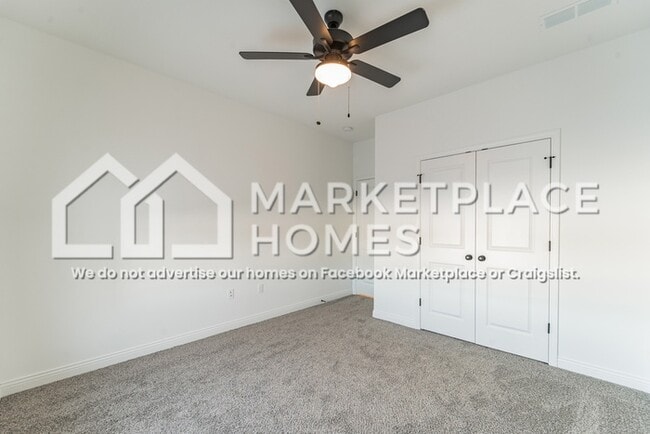 Building Photo - 2520 Lawton Dr