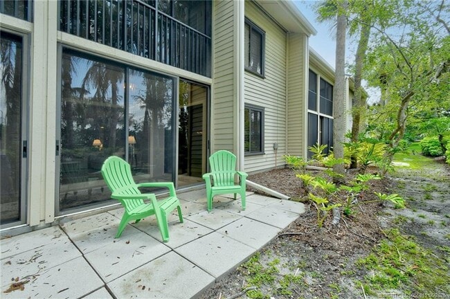 Building Photo - 5152 SE Club Way