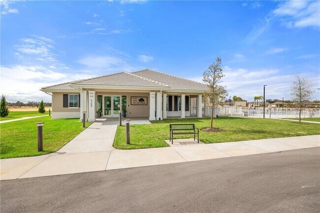 Building Photo - 6710 Rumine Cir