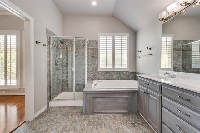 Building Photo - 2435 Waterside Dr