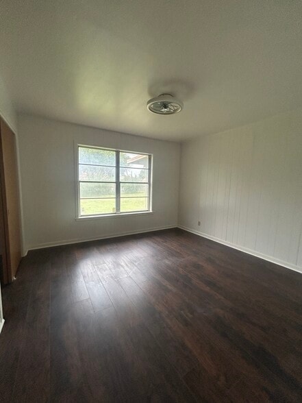 Building Photo - 110 Northaven Dr