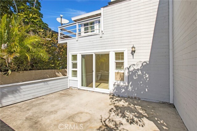 Building Photo - 552 Cypress Dr